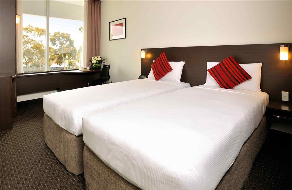 Ibis Melbourne - Glen Waverley Bagian luar foto